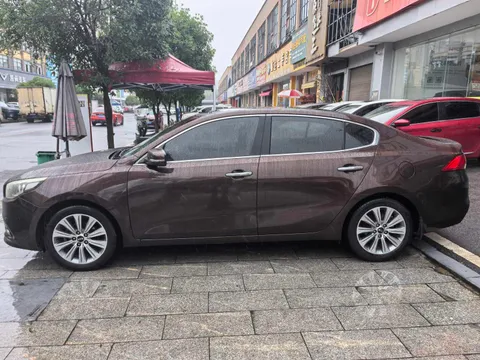 Kia K4