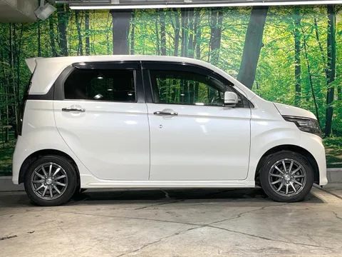 Honda N-WGN Custom