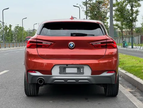 BMW X2
