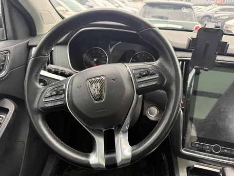 Roewe RX5