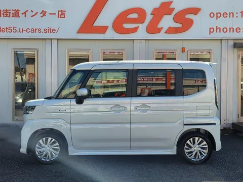 Suzuki Spacia Custom