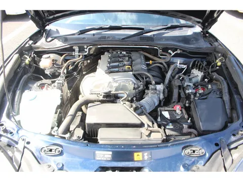 Mazda MX-5 (Roadster)