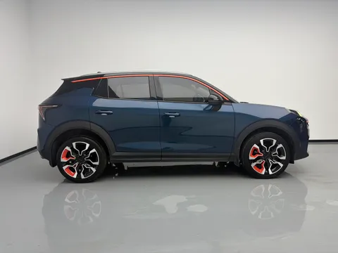 Lynk & Co Lynk & Co 06