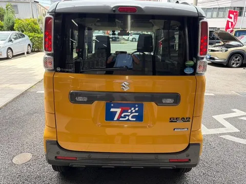 Suzuki Spacia Gear