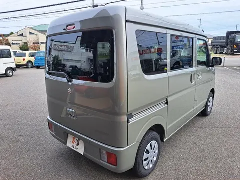 Suzuki Every