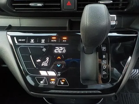 Mitsubishi eK X