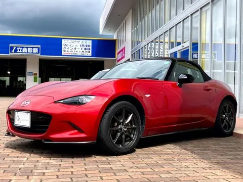 Mazda MX-5 (Roadster)