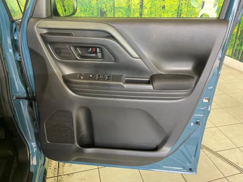 Suzuki Spacia Gear