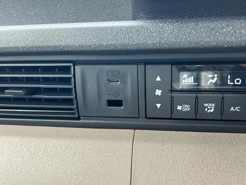 Honda N-BOX Joy