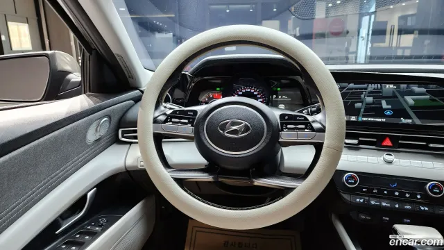 Hyundai Elantra (Avante)