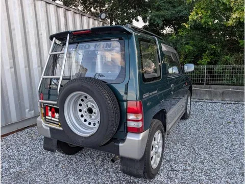 Mitsubishi Pajero Mini