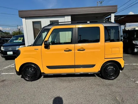 Suzuki Spacia Gear