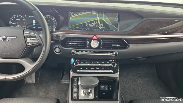 Genesis G90 (EQ900)