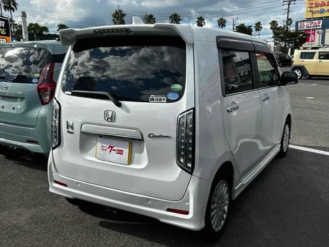 Honda N-WGN Custom