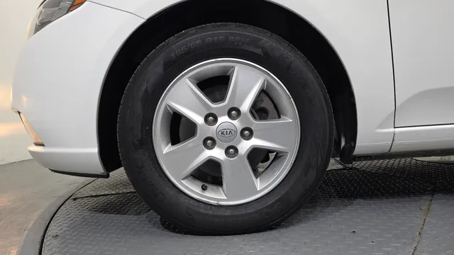 Kia Cerato (Forte)