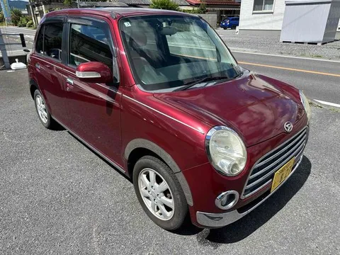 Daihatsu Mira Gino