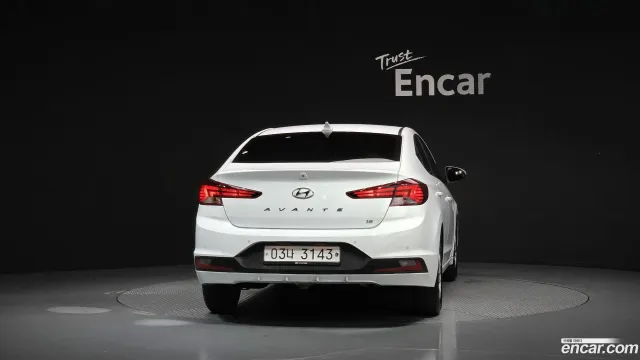 Hyundai Elantra (Avante)