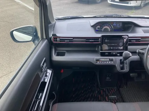 Suzuki Wagon R Stingray