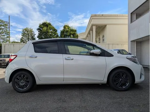Toyota Yaris (Vitz)