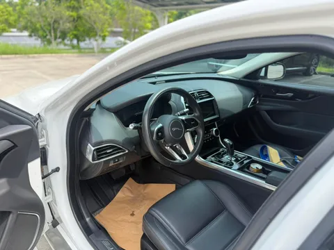 Jaguar XEL