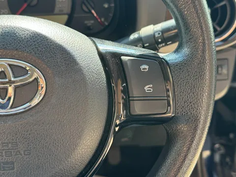 Toyota Yaris (Vitz)