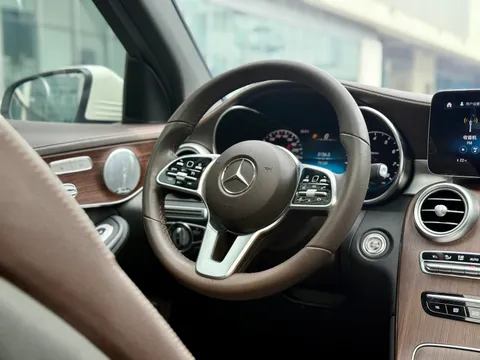 Mercedes-Benz Mercedes-Benz GLC