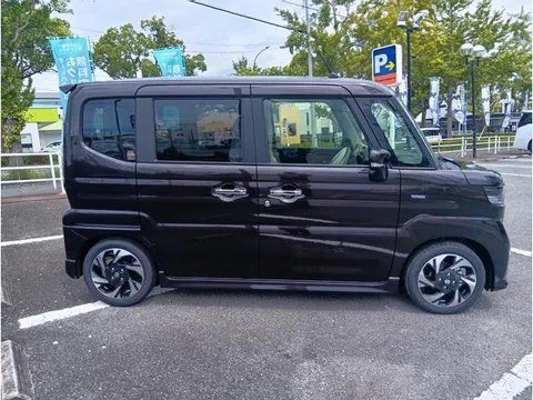 Suzuki Spacia Custom