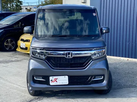 Honda N-BOX Custom