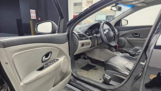 Renault SM3
