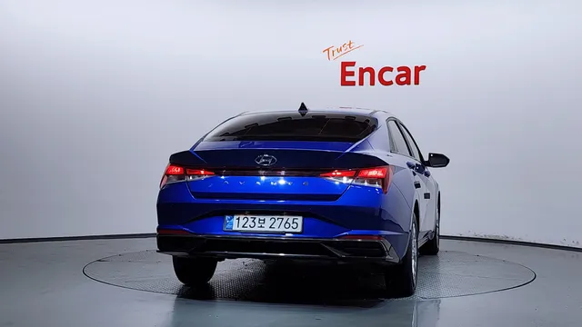 Hyundai Elantra (Avante)