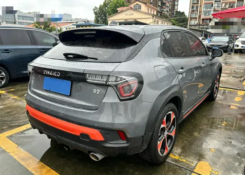 Lynk & Co Lynk & Co 02