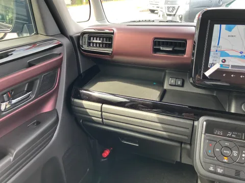 Suzuki Spacia Custom