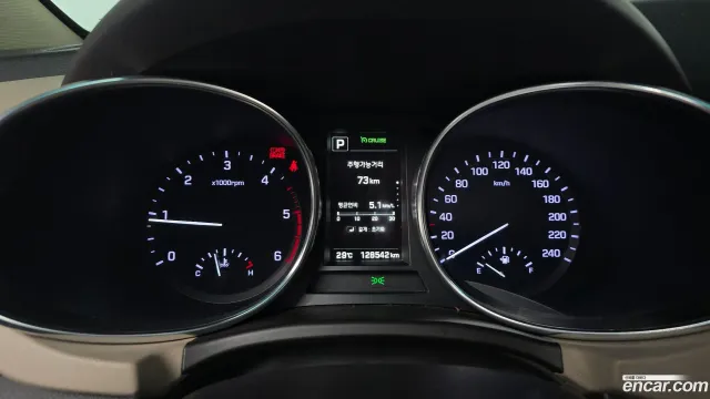 Hyundai Grand Santa Fe (Maxcruz)