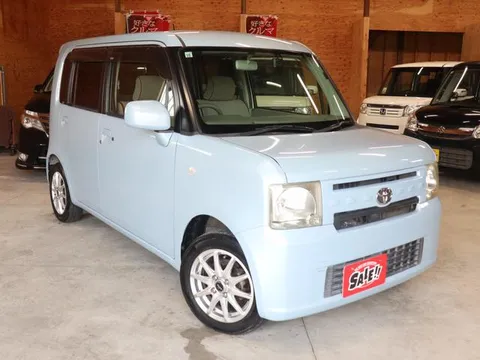 Toyota Pixis Space