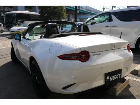 Mazda MX-5 (Roadster)
