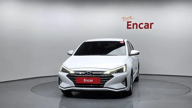 Hyundai Elantra (Avante)