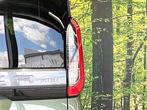 Mitsubishi Delica Mini