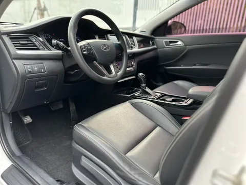 Hyundai Mistra