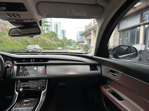 Jaguar XFL