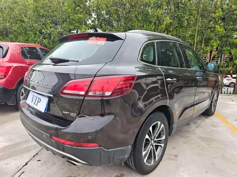 Borgward BX7
