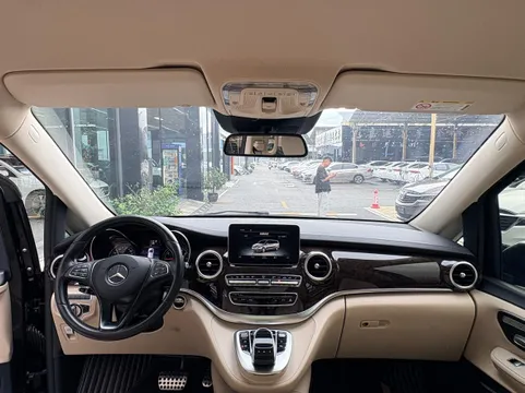 Mercedes-Benz V-Class