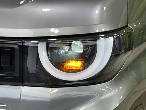 Mitsubishi Delica Mini