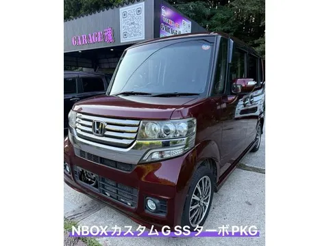 Honda N-BOX Custom