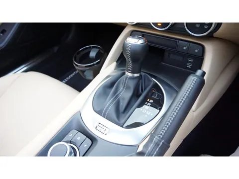 Mazda MX-5 (Roadster)