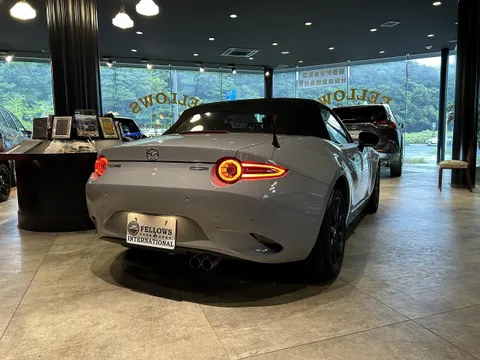 Mazda MX-5 (Roadster)