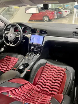 Volkswagen Lamando