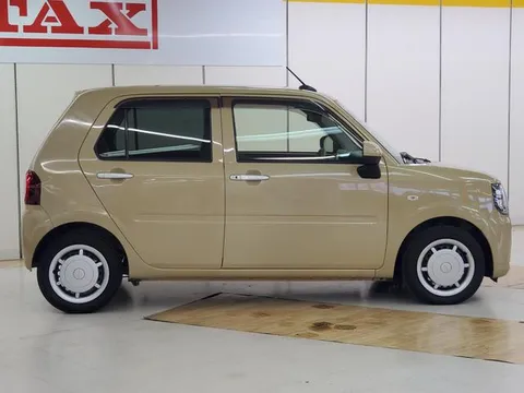 Daihatsu Mira Tocot