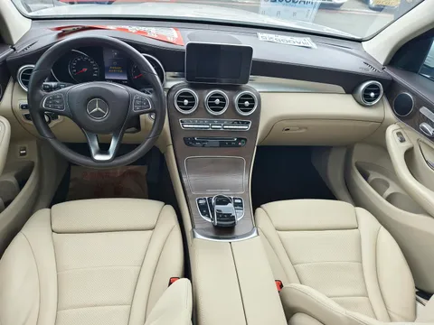 Mercedes-Benz Mercedes-Benz GLC