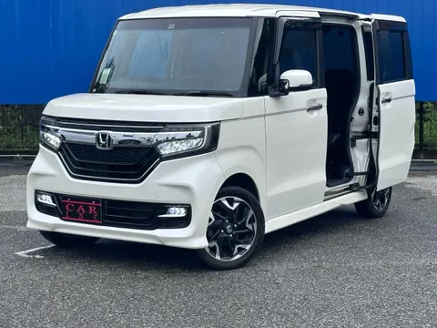 Honda N-BOX Custom