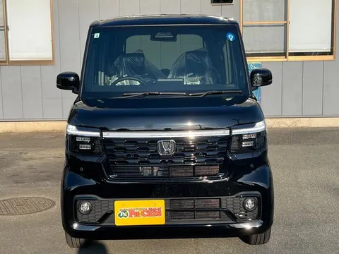 Honda N-BOX Custom
